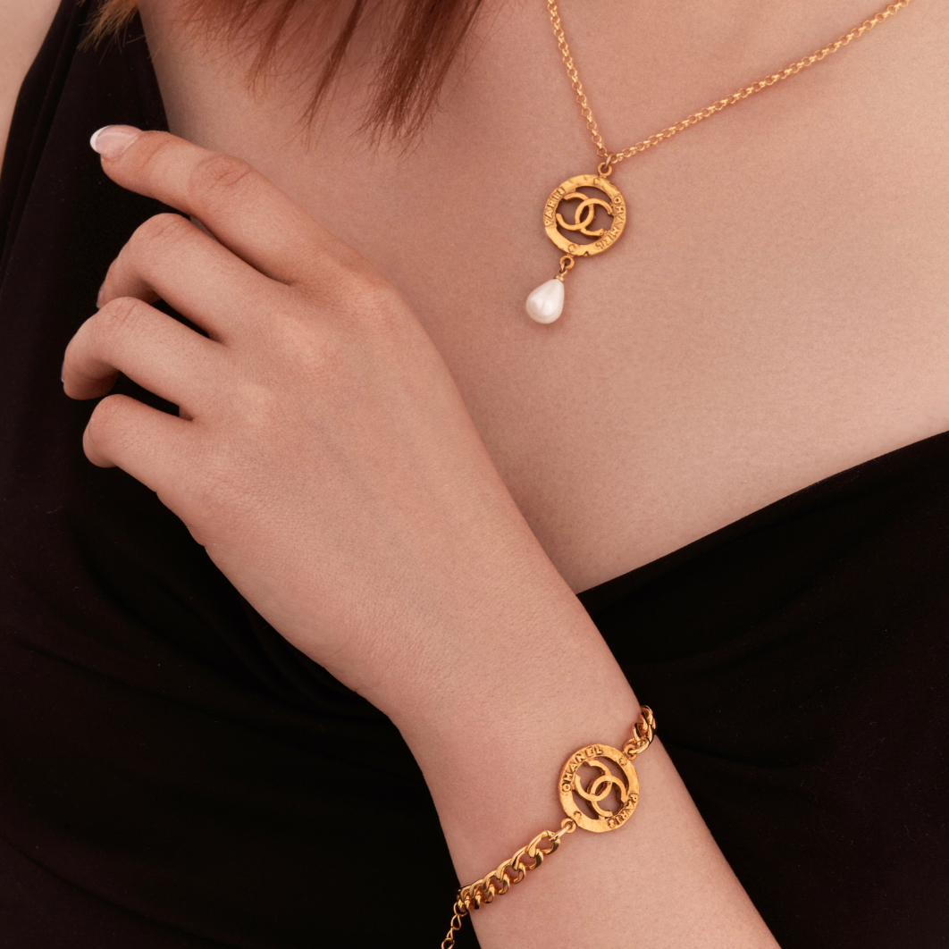 Gold Round Logo Bracelet