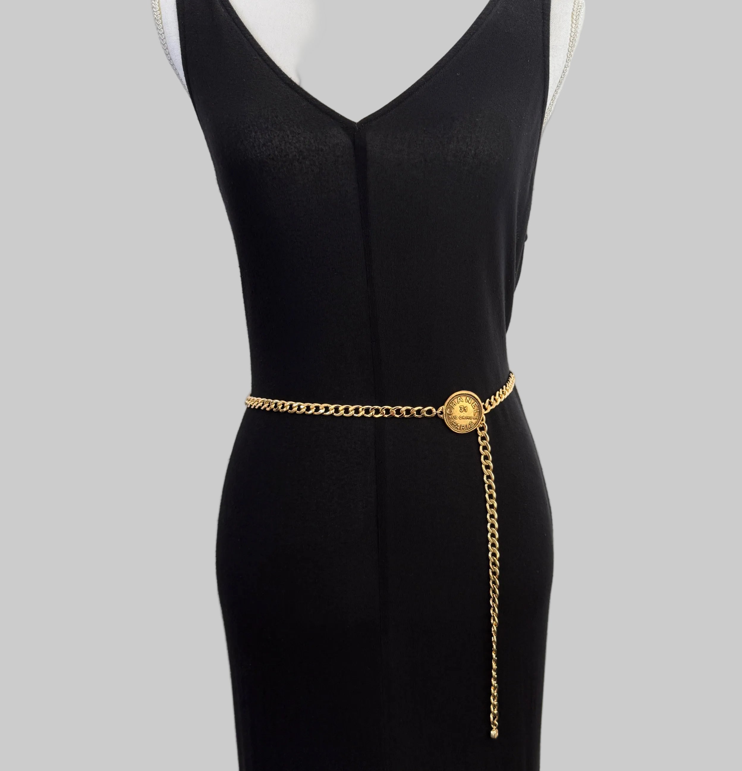 31 Rue Cambon Medallion Link Belt/Necklace