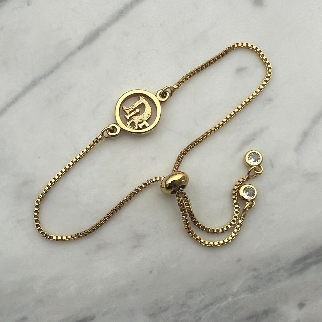 Dainty Round Logo Bracelet