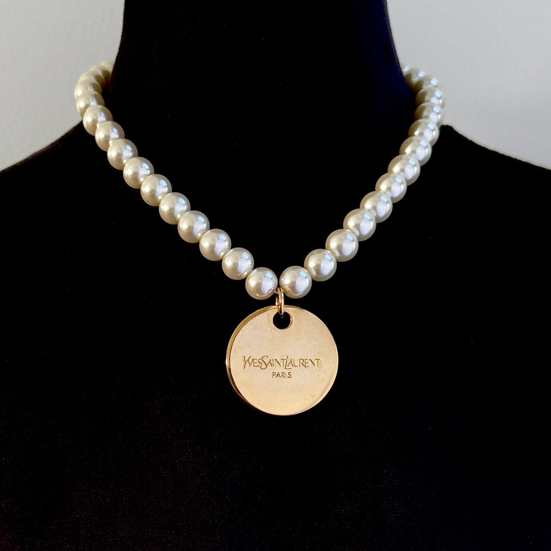 Statement Round Logo Pearl Choker