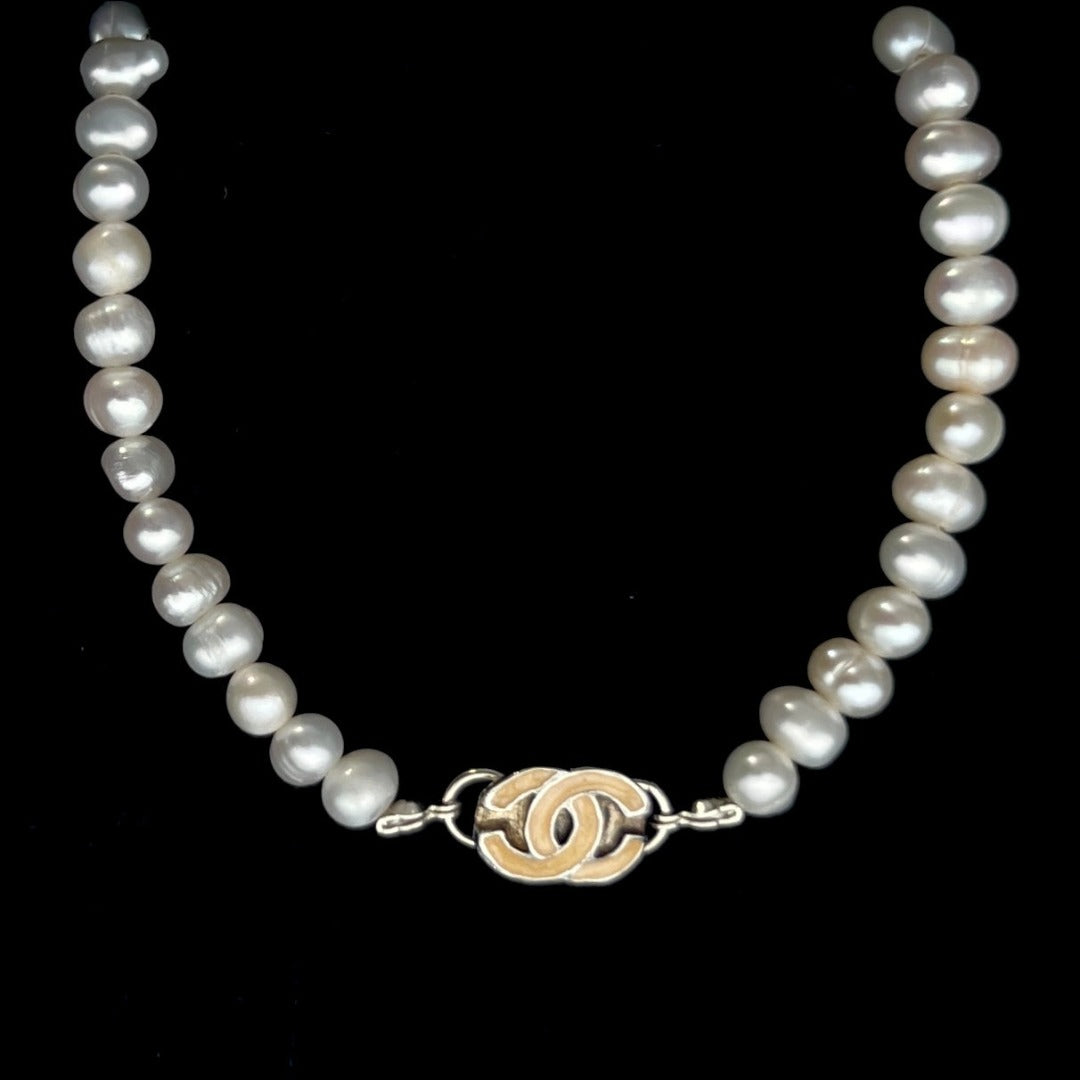 Silver & Enamel Logo Pearl Choker