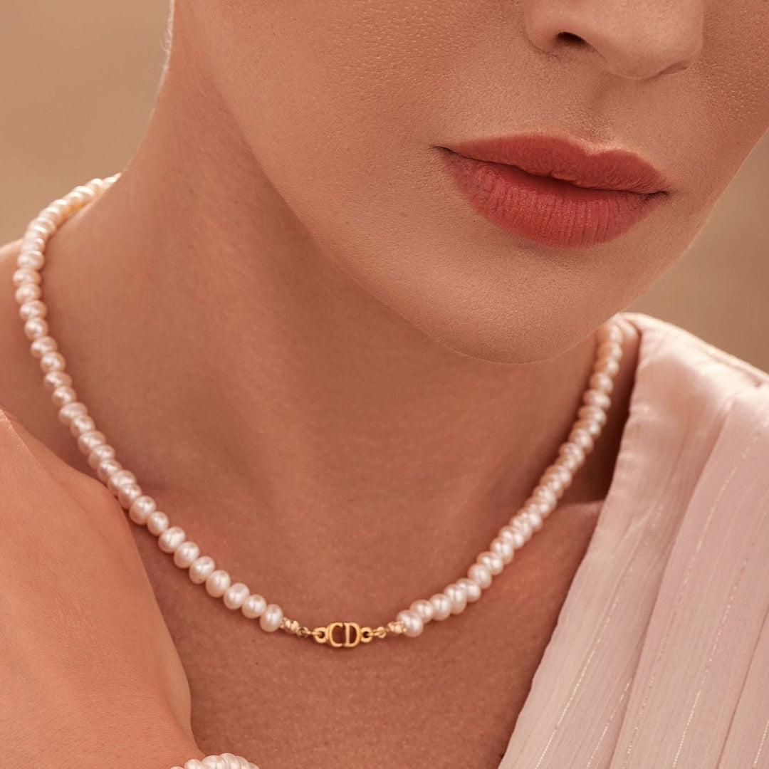 Small Gold Pearl Choker