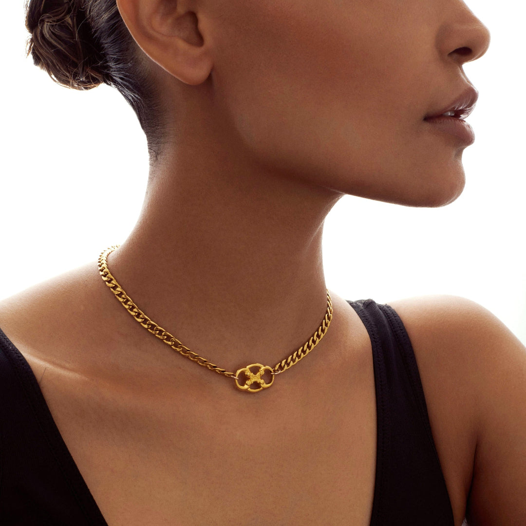 Triomphe Gold Logo Choker