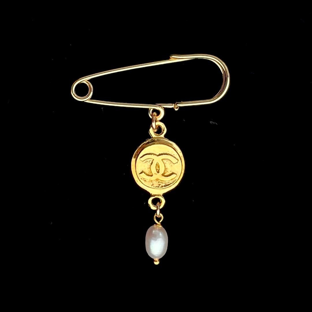 Gold Medallion Brooch with Pearl Drop