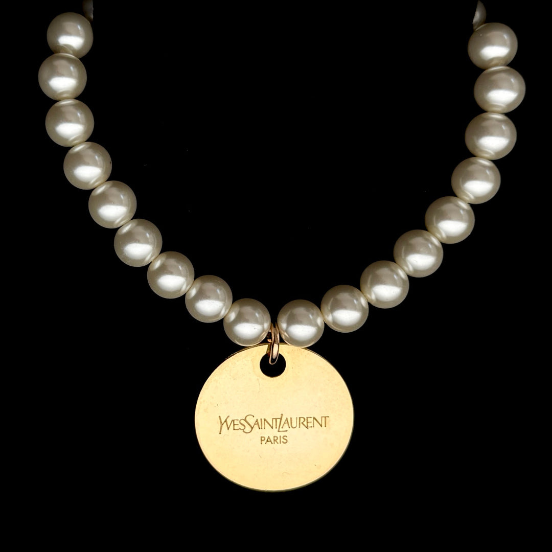 Statement Round Logo Pearl Choker