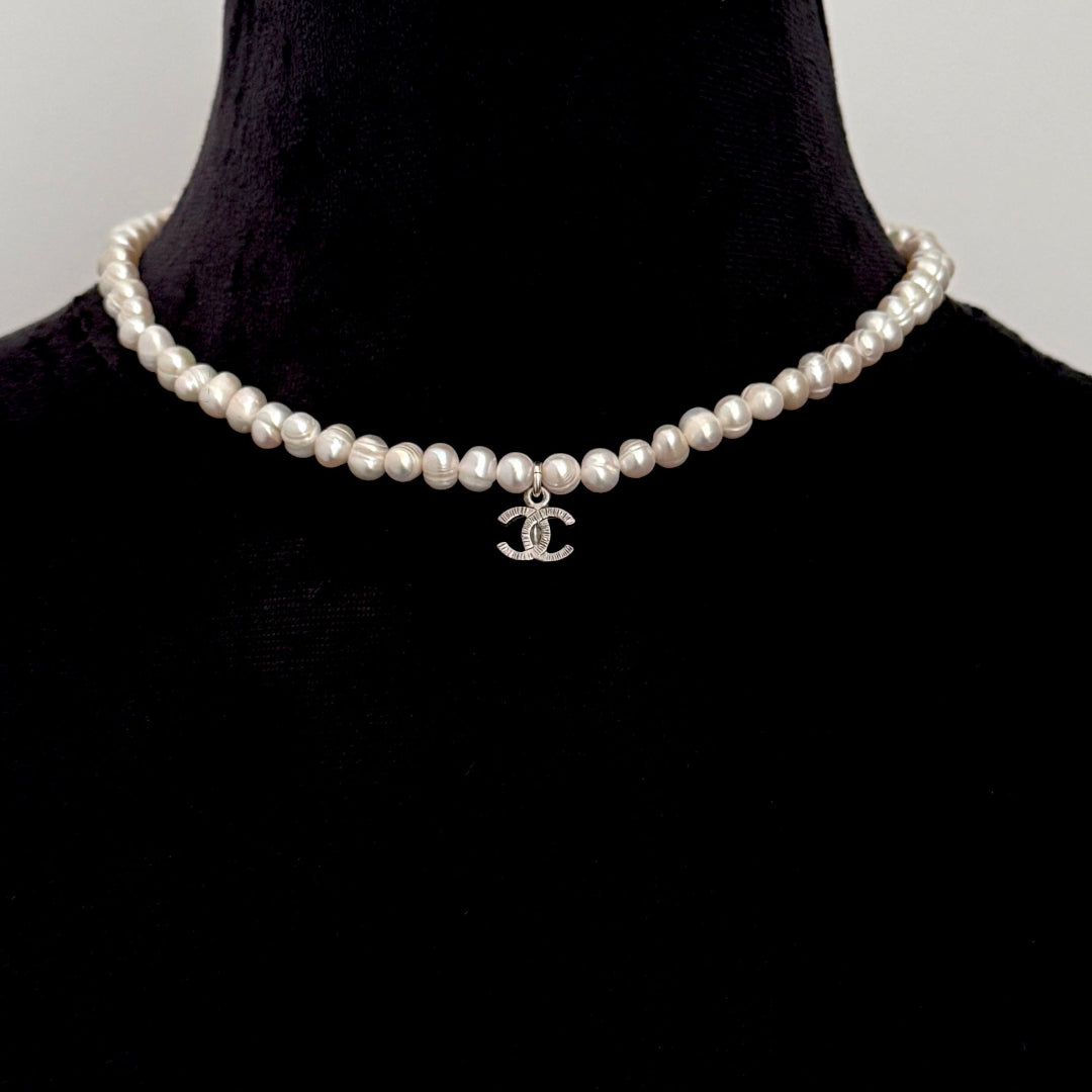 Pearl Choker with Dark Silver Textured Logo